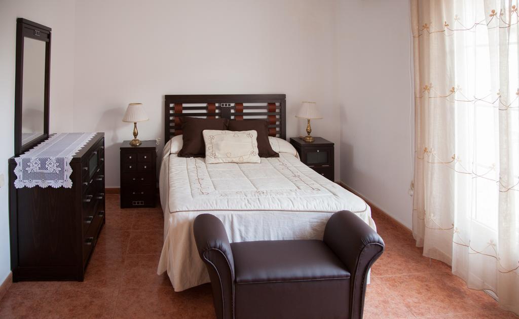 Casa Rural Marchena Navahermosa  Екстериор снимка